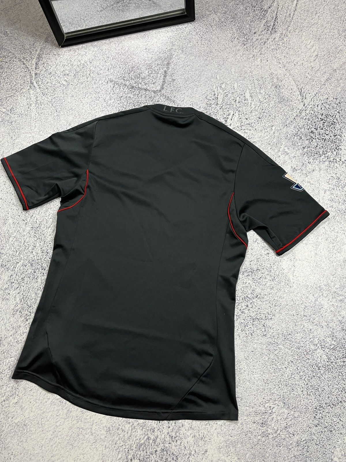Adidas Adidas Liverpool 2011/12 Away Soccer Jersey Football Shirt Size US S / EU 44-46 / 1 - 18 Thumbnail