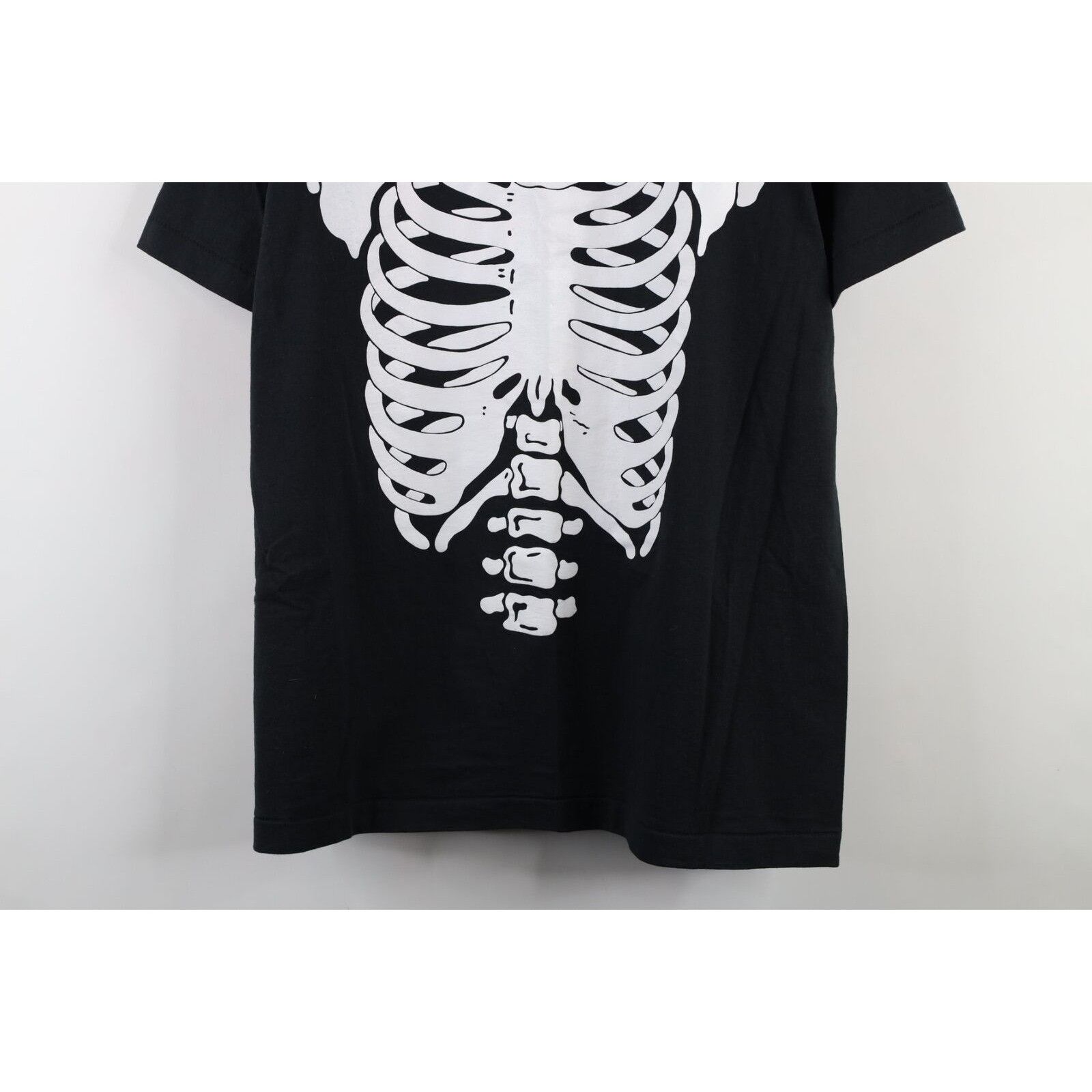 Vintage Vintage 80s Streetwear Halloween Skeleton T-Shirt Size US XL / EU 56 / 4 - 3 Thumbnail
