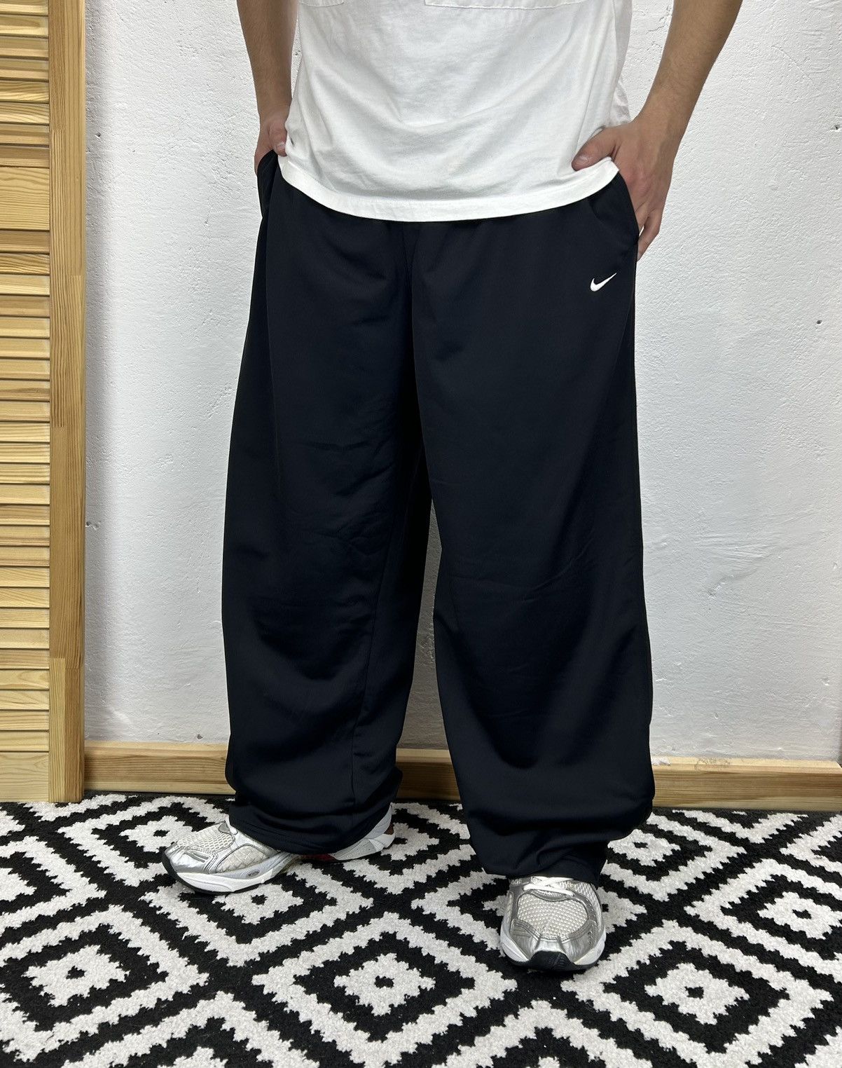 Nike × Vintage Nike Vintage Loose Baggy Black Pant size XL Size US 36 / EU 52 - 1 Thumbnail