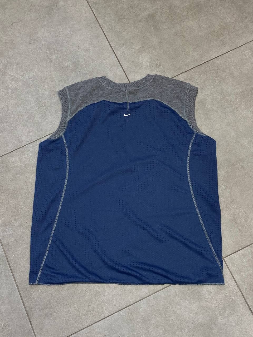 Nike Vintage Nike Lebron James Reversible Tank Top T-Shirt Size US L / EU 52-54 / 3 - 2 Thumbnail