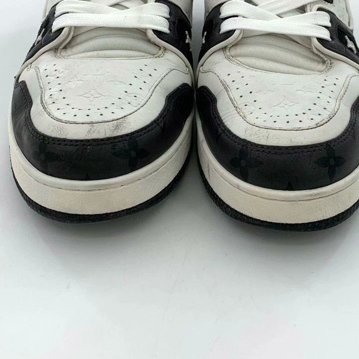 Louis Vuitton Louis Vuitton Trainer Black White Sneakers Size US 8 / EU 41 - 8 Thumbnail