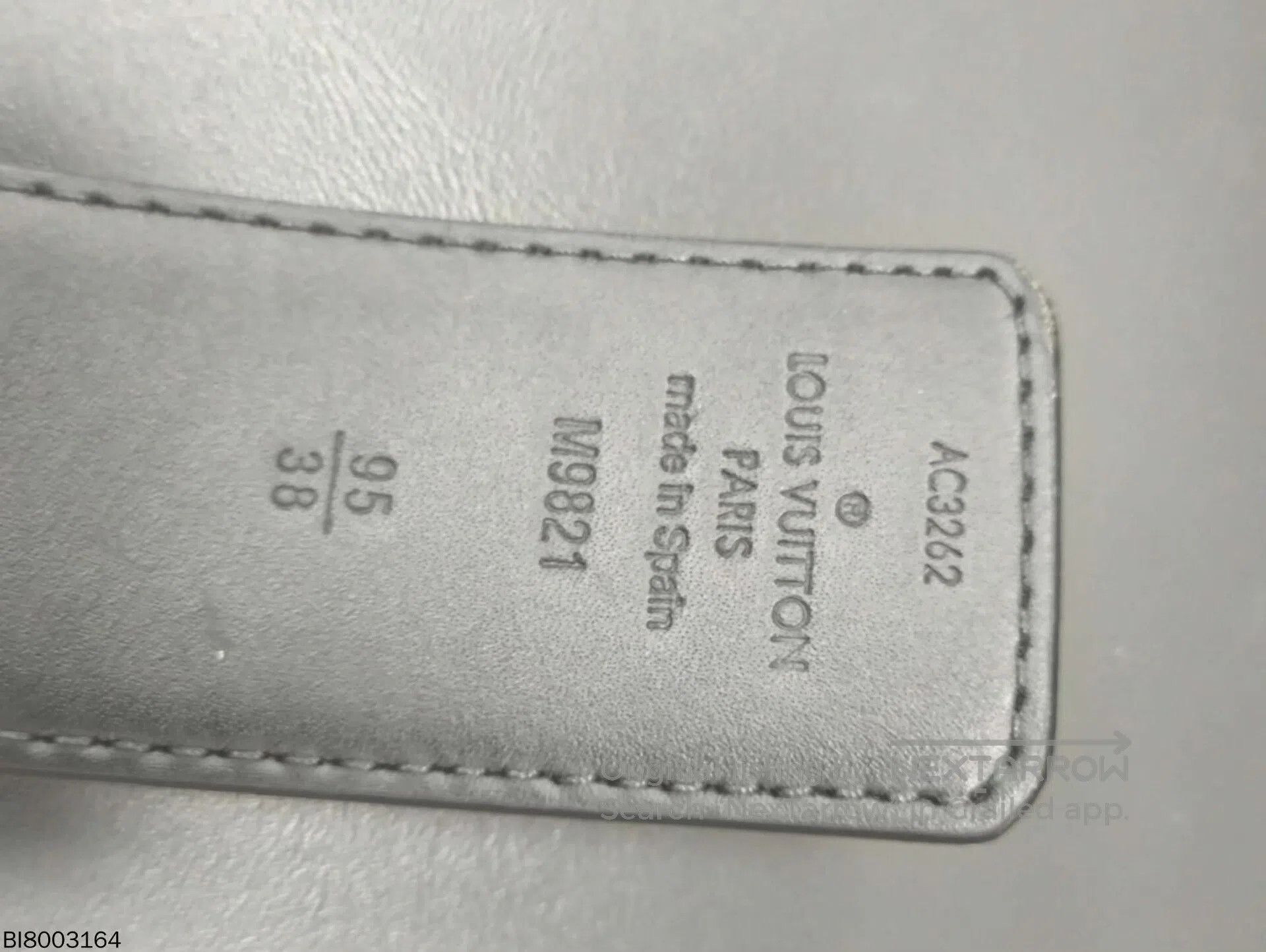Louis Vuitton louis vuitton initiales reversible leather belt. Size ONE SIZE - 9 Thumbnail