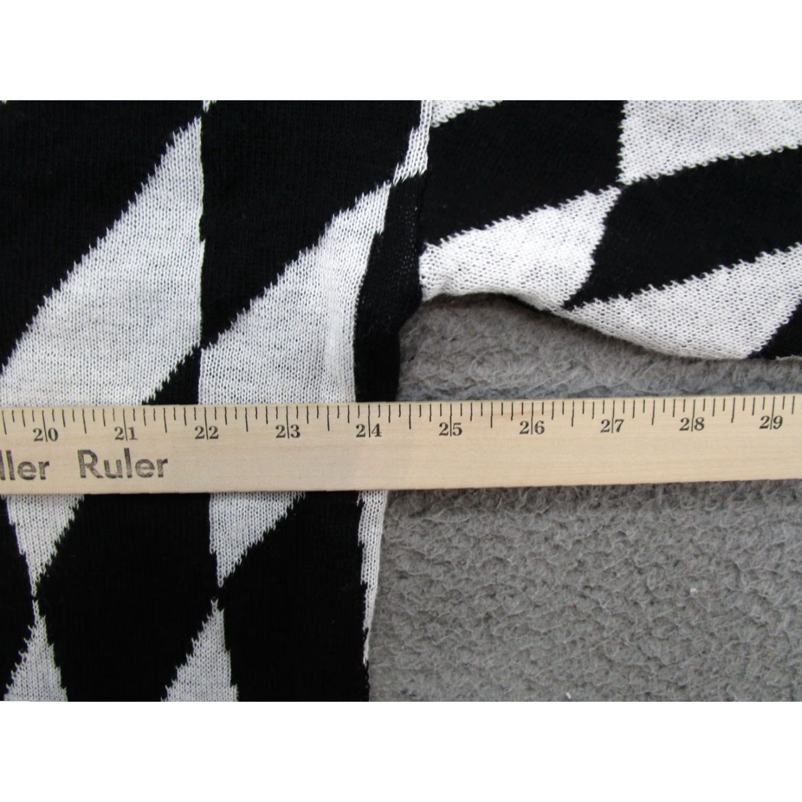 Disney Disney Mickey Mouse Checkered Knit Pullover Sweater Women 2XL Multicolor Size XXL / US 16-18 / IT 52-54 - 5 Thumbnail