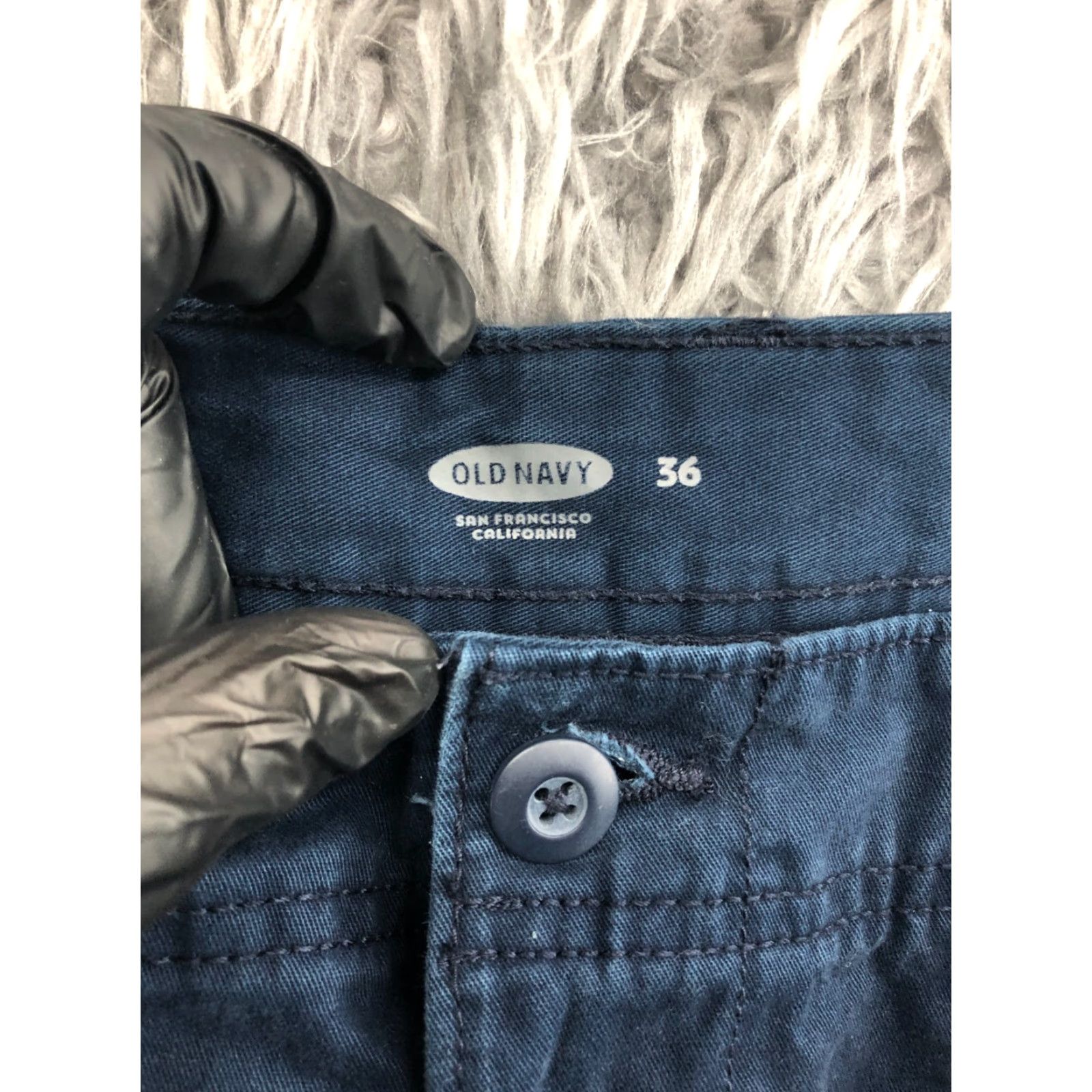 Old Navy Old Navy Chino Shorts Mens Size 36 Mid Rise Dark Wash Blue Size US 36 / EU 52 - 6 Thumbnail