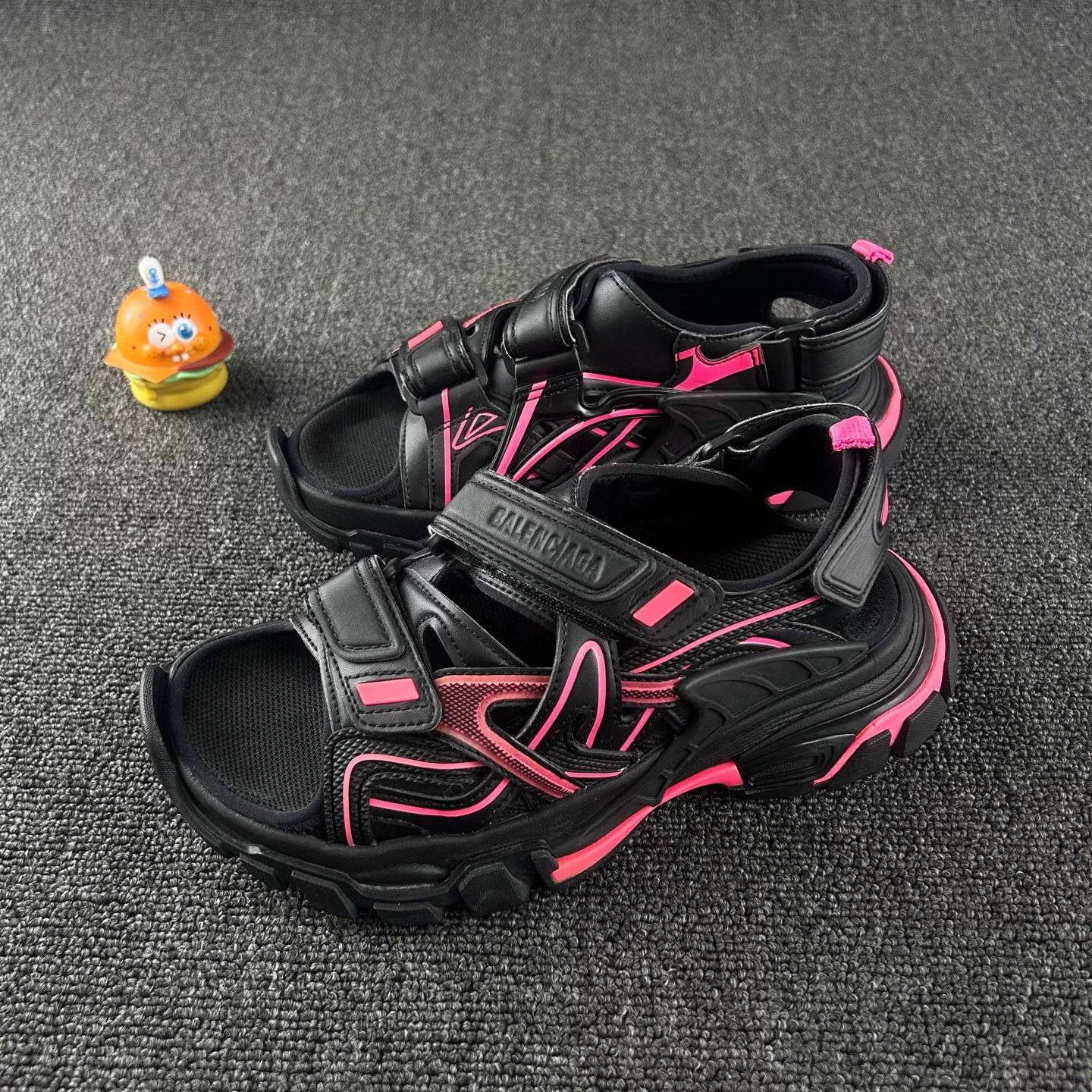 Balenciaga Balenciaga Black & Pink Sandals 36 Size US 5 / IT 35 - 1 Thumbnail