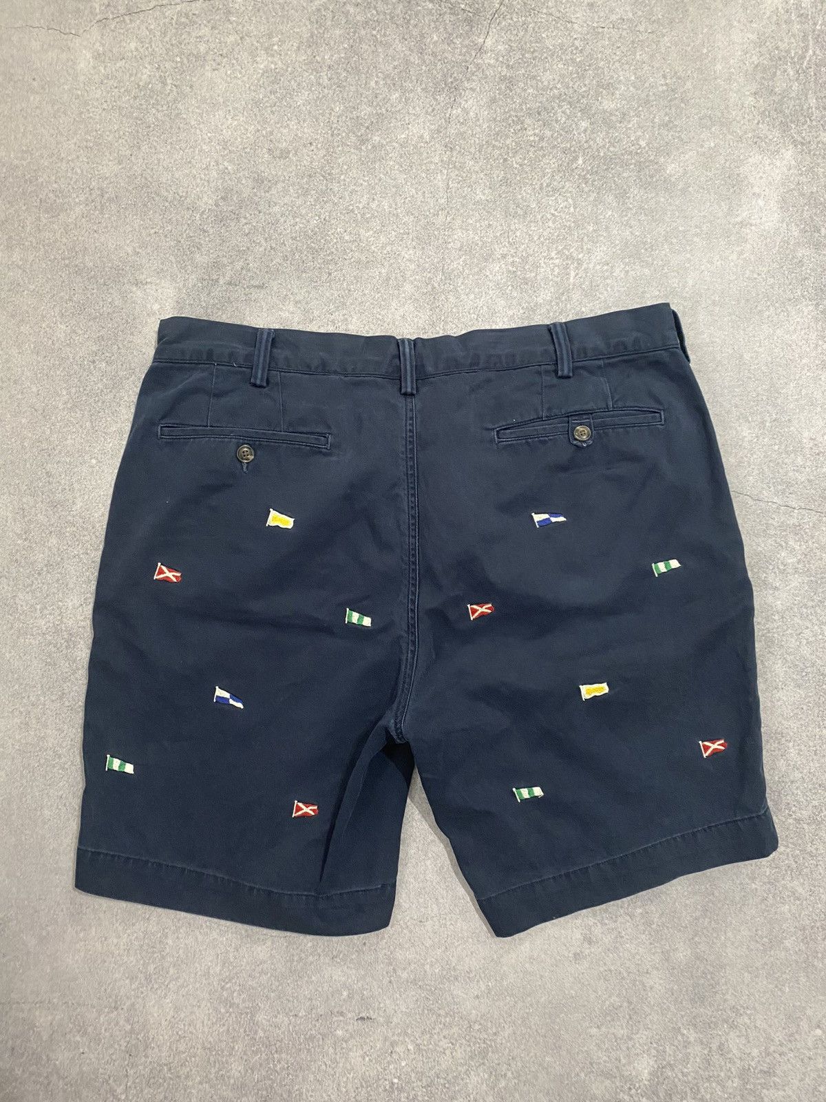 Polo Ralph Lauren Polo Ralph Lauren Bedford Chino Shorts Embroidered Flags Size US 36 / EU 52 - 6 Thumbnail