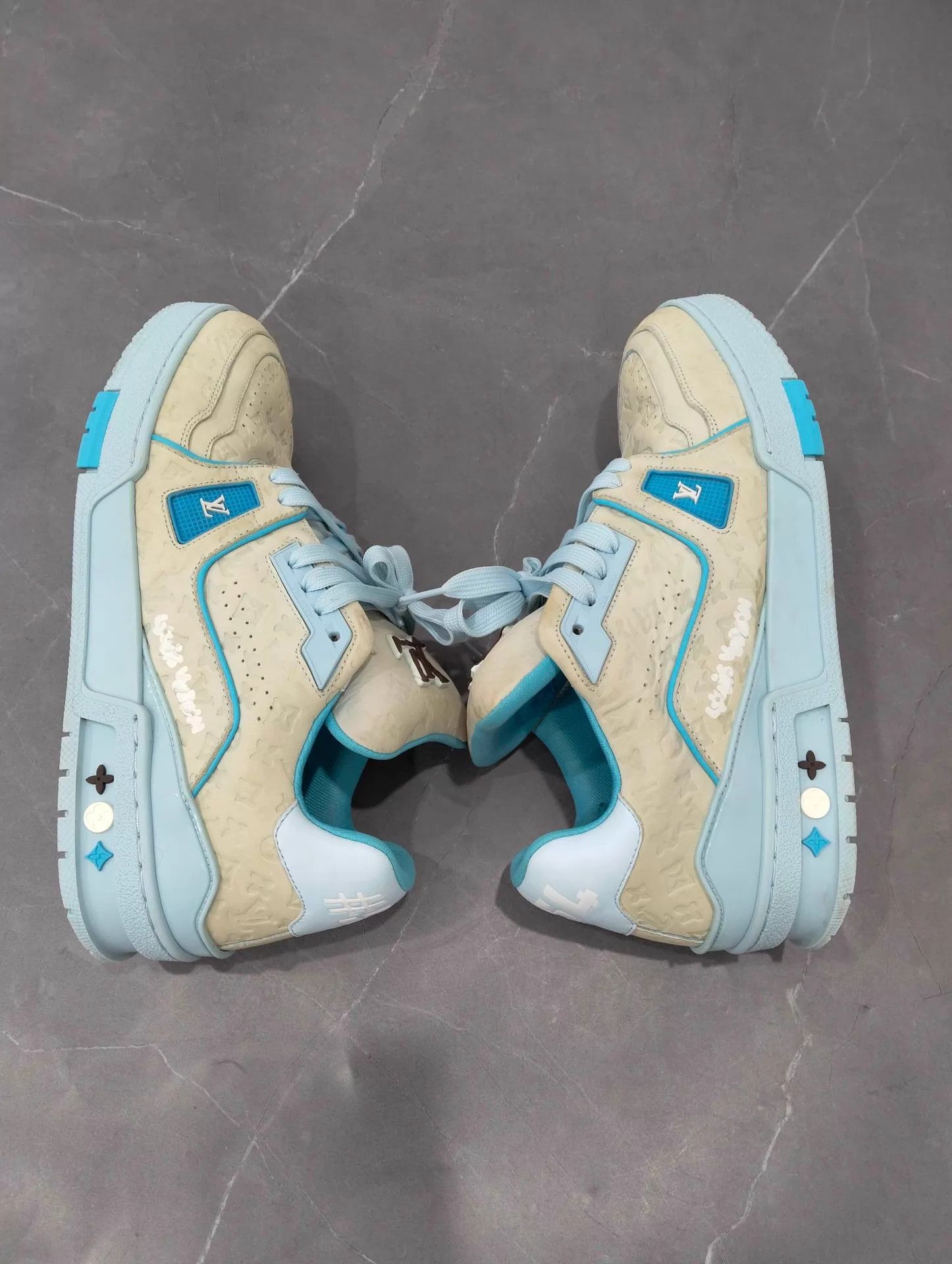 Louis Vuitton Louis Vuitton Trainer Tyler Blue 40.5 95 New Size US 7.5 / EU 40-41 - 3 Thumbnail
