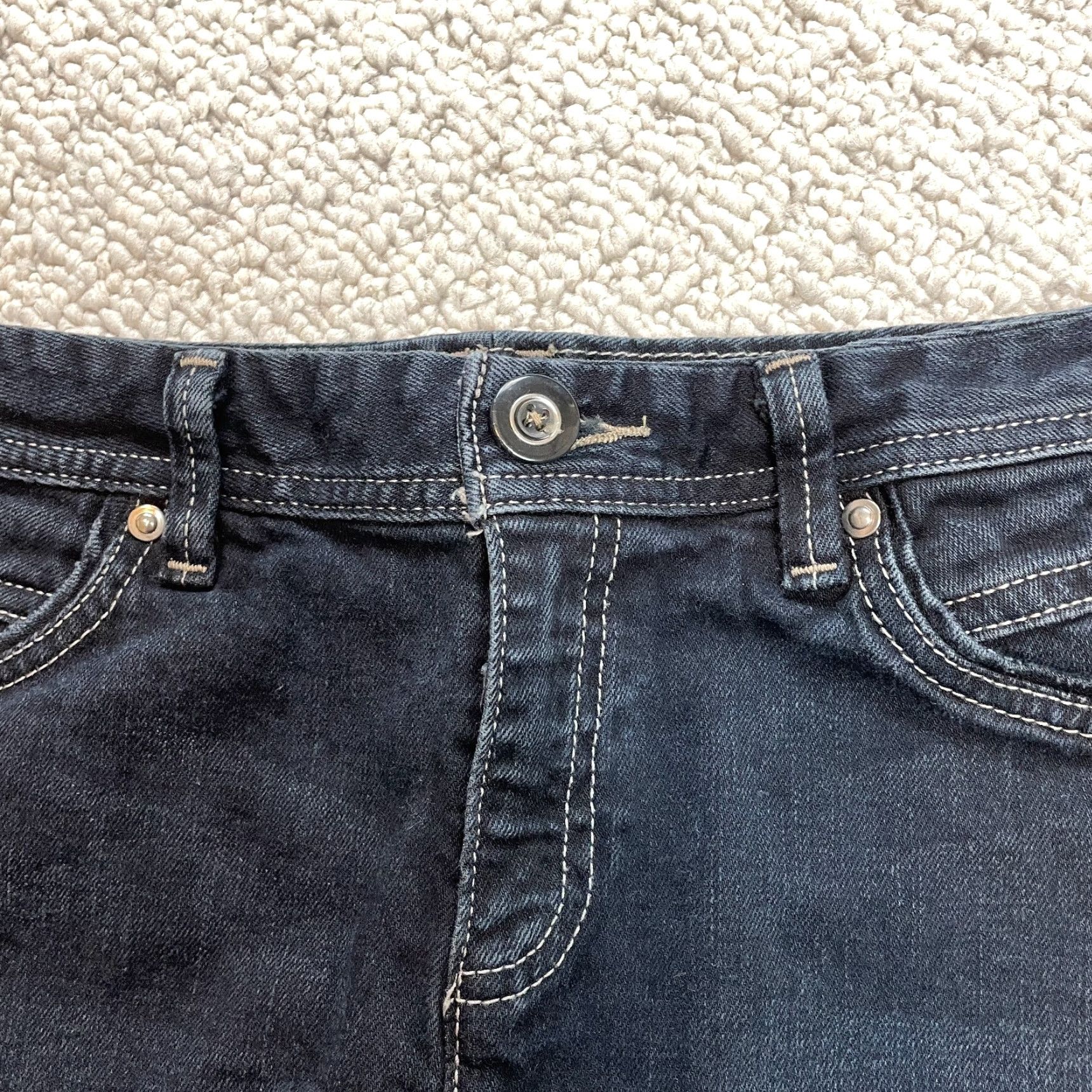 Tommy Hilfiger Tommy Hilfiger Jean Skirt Womens 6 Blue Denim Dark Wash Short Mini Pockets Solid Size 28" / US 6 / IT 42 - 5 Thumbnail