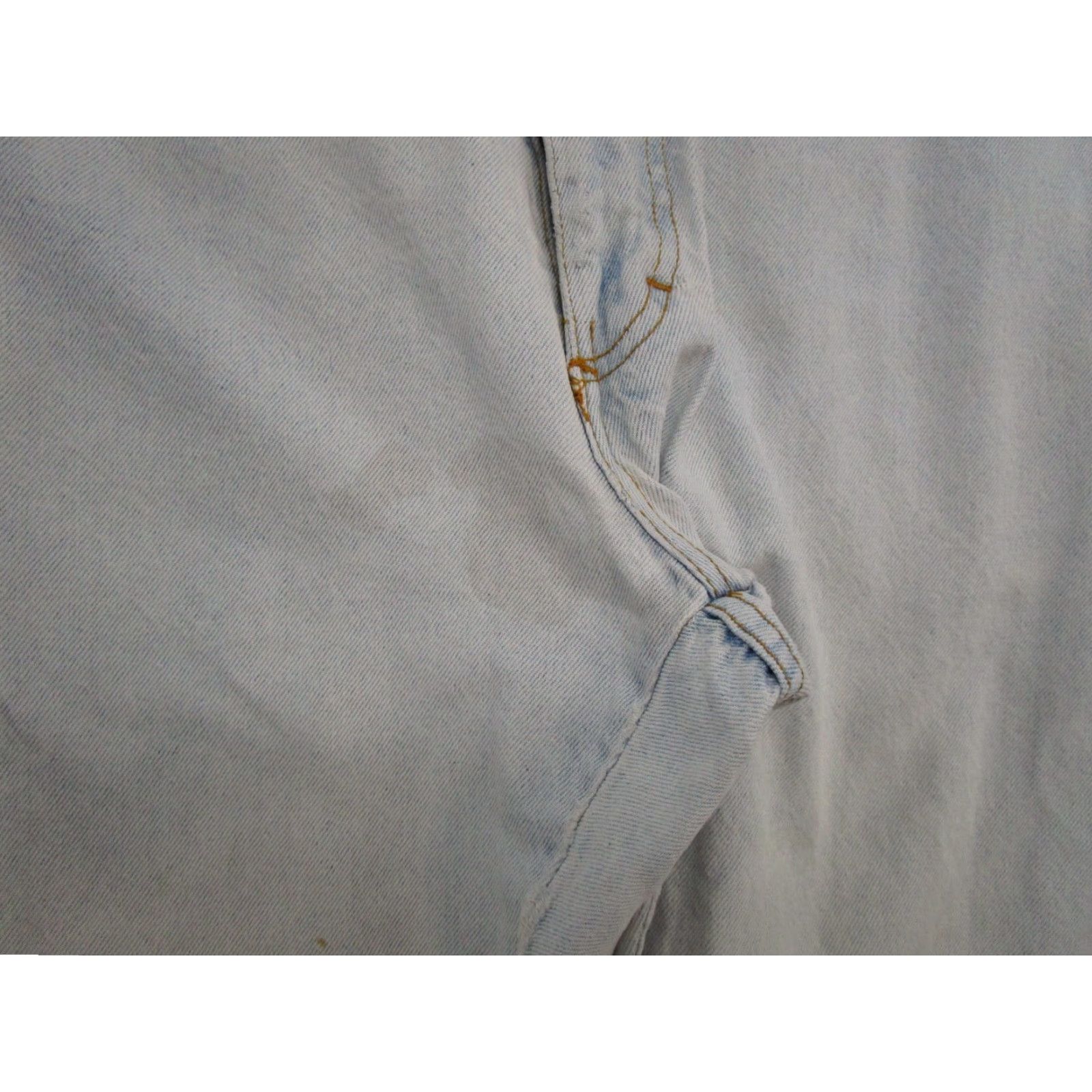 Vintage VINTAGE Girbaud 90s Light Wash High Rise Mom Jeans Size 32 Blue Denim 5-Pocket Womens Jeans Size 24" / US 00 / IT 34 - 4 Thumbnail