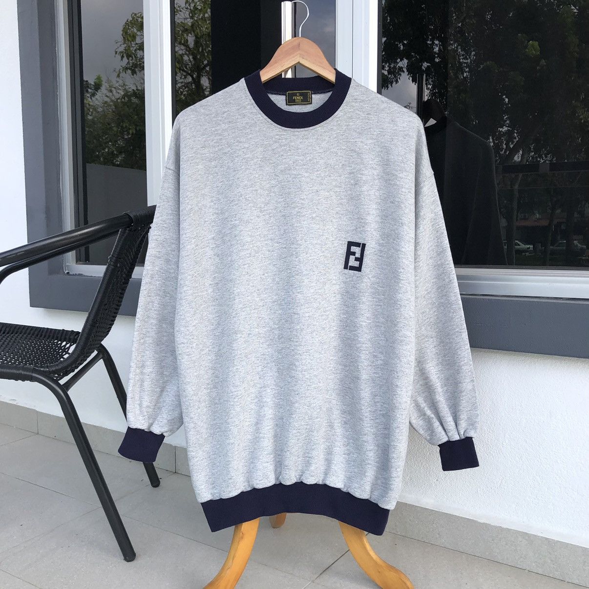 Fendi VTG FENDI Embroidery Logo Baggy Sweatshirts Made In ITALY Size US M / EU 48-50 / 2 - 5 Thumbnail