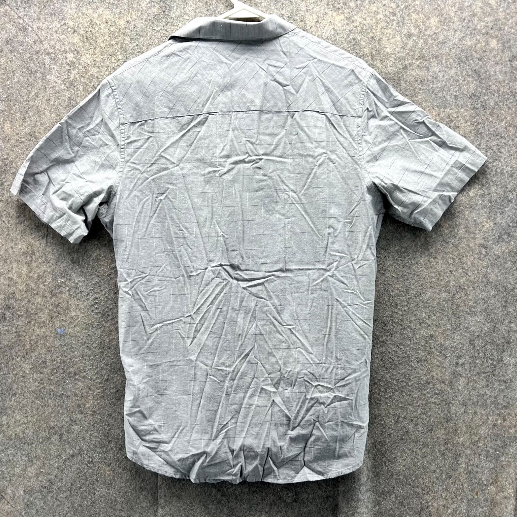 TravisMathew VINTAGE Travis Mathew Shirt Men Medium Gray Button-Down Short Sleeve Casual Pocket Vtg Size US M / EU 48-50 / 2 - 2 Thumbnail