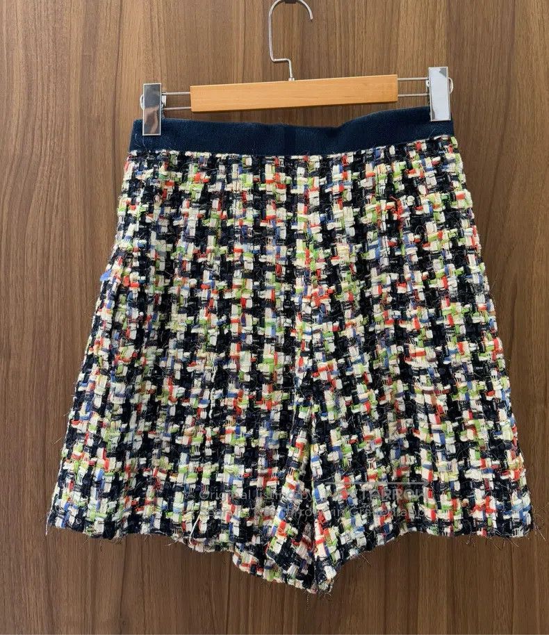 Chanel Chanel Catwalk style colour braided tweed shorts fake two- Size 25" / US 0 / IT 36 - 2 Thumbnail