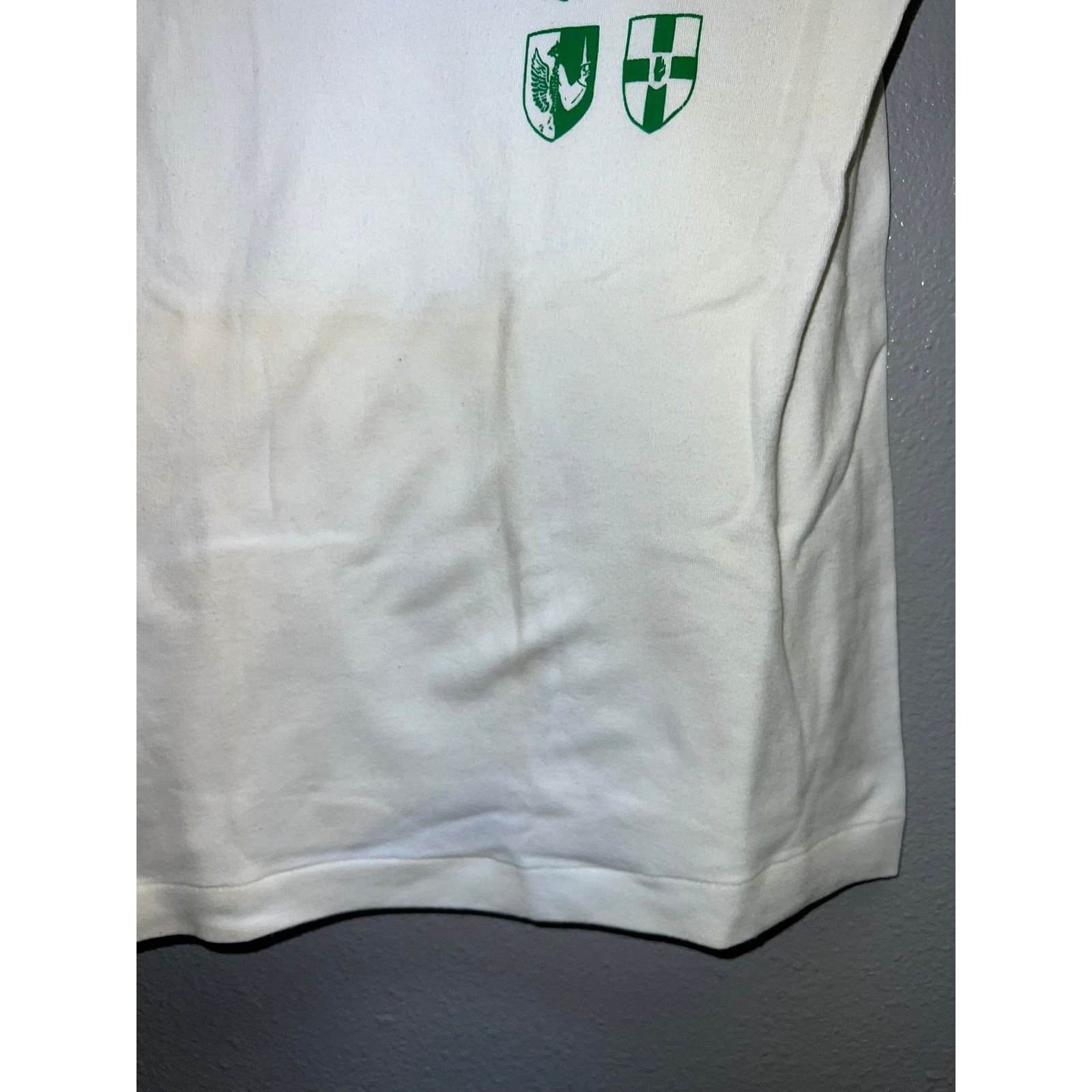 Vintage Vintage Ireland Shirt Rock House Emblem White 70s Tee Small Size US S / EU 44-46 / 1 - 6 Thumbnail