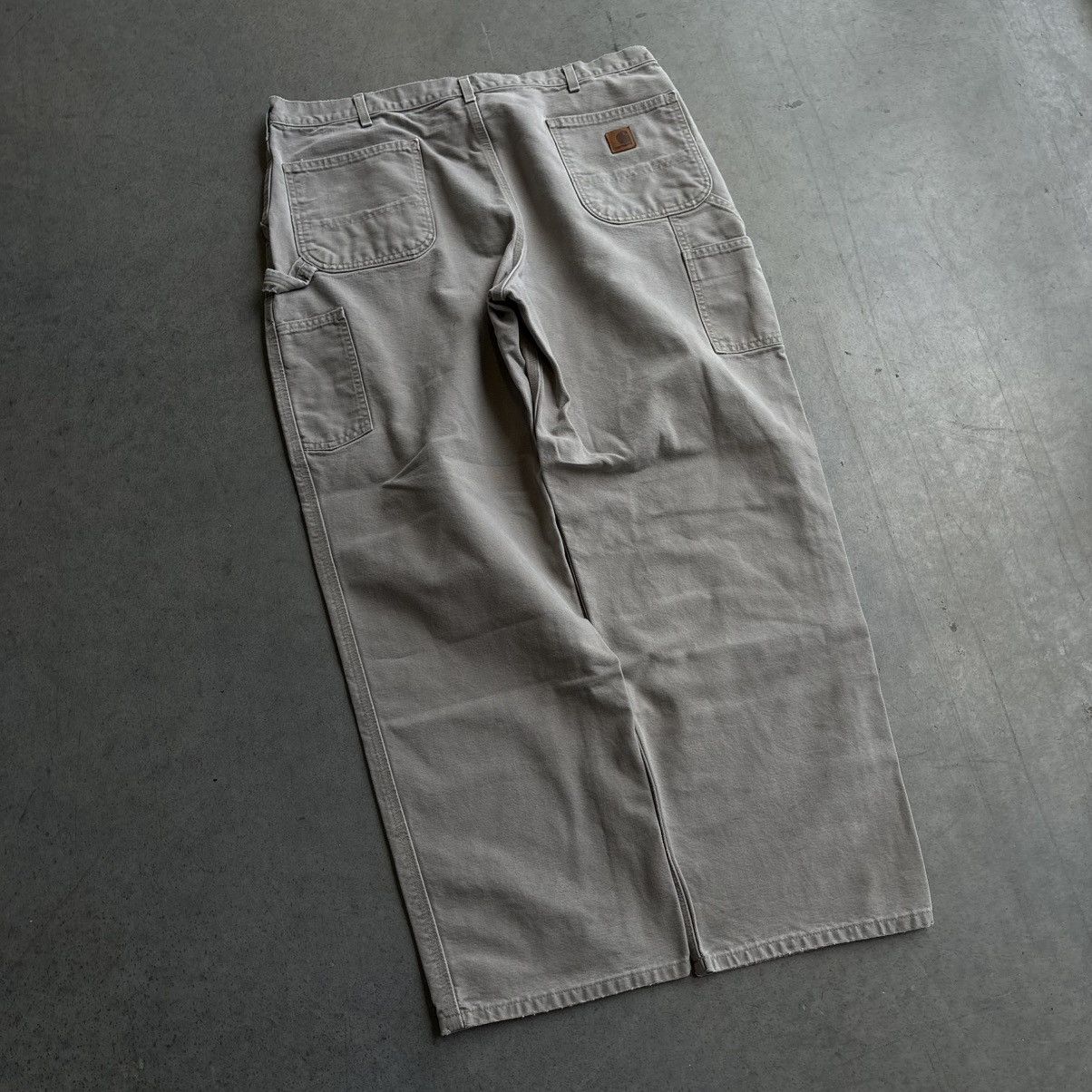 Carhartt × Vintage Vintage 40x30 Carhartt Carpenter Pants Beige Workwear Baggy Size US 40 / EU 56 - 1 Thumbnail