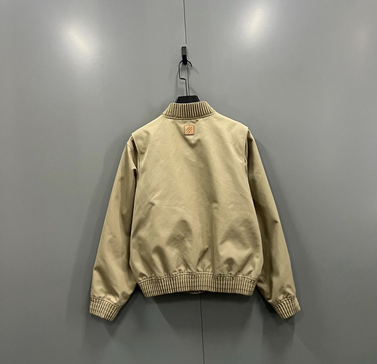 Louis Vuitton Louis Vuitton Khaki Embroidered Logo Baseball Jacket J41 Size US M / EU 48-50 / 2 - 2 Thumbnail