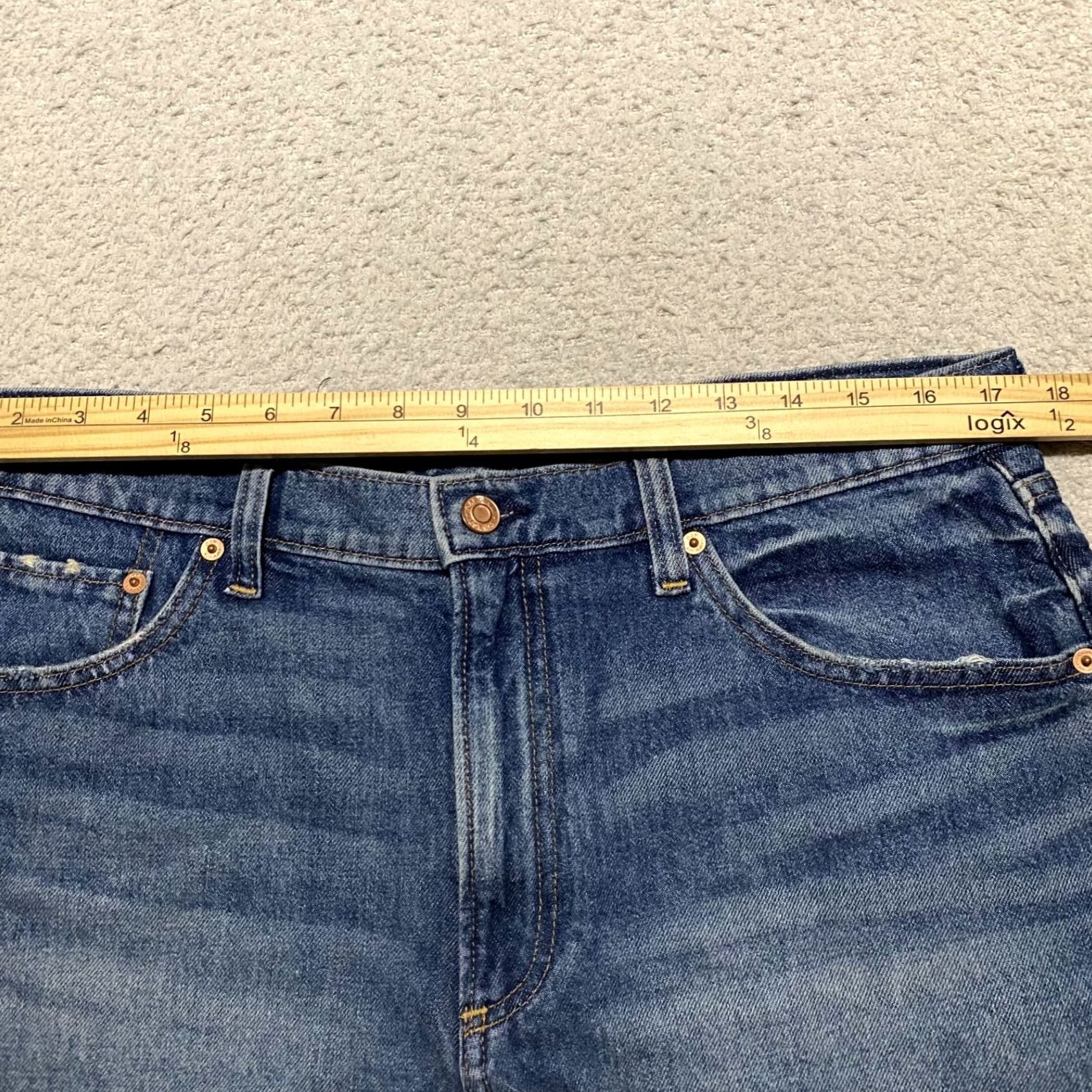 Gap GAP Womens Shirt 14 Blue Denim Medium Wash 4" Inseam Cut-Off High Rise 5-Pocket Jeans Shorts Mens Women Girls Size 36" / US 14 / IT 50 - 7 Thumbnail