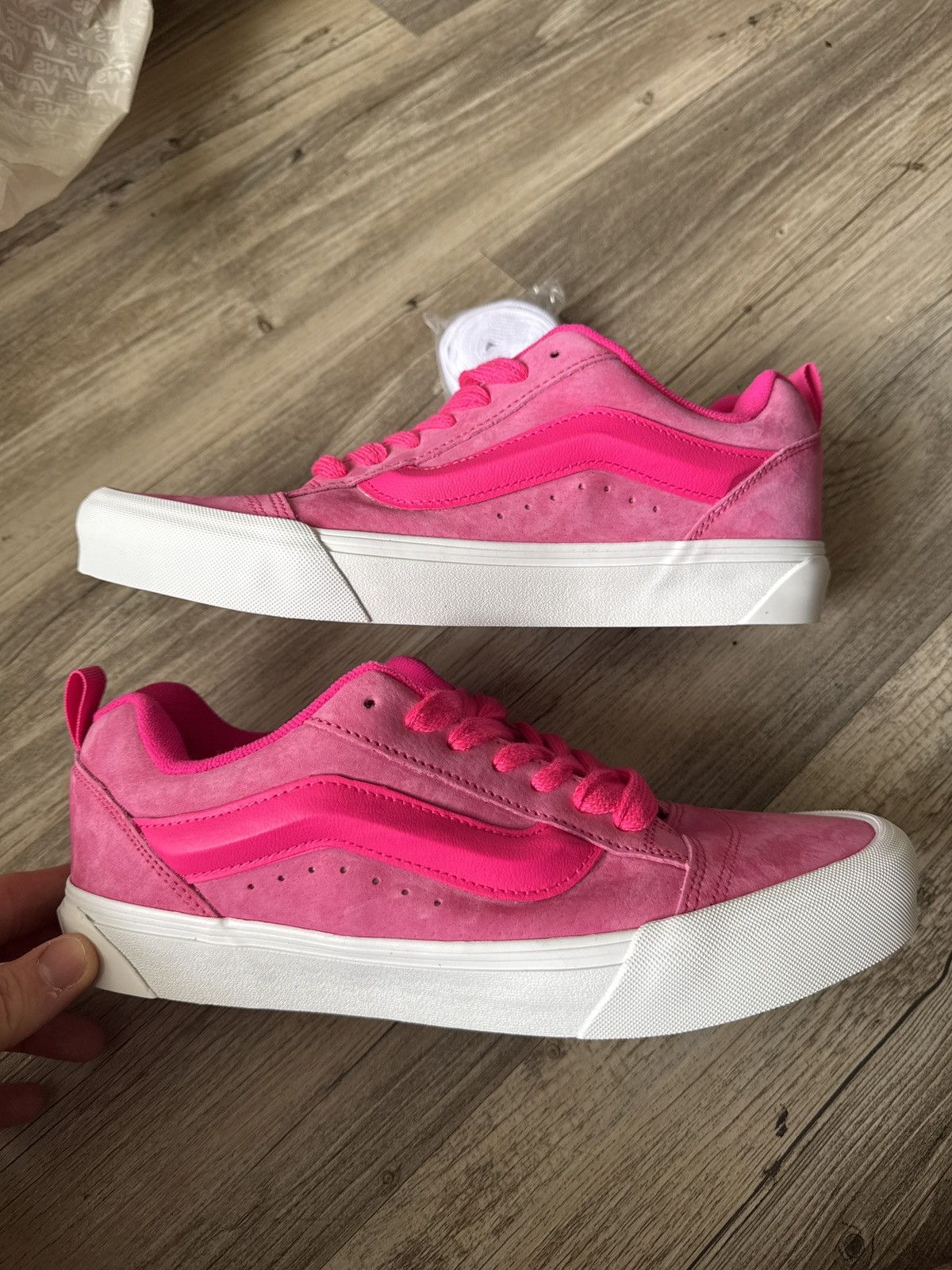 Vans Vans Knu Skool Nubuck Pink Glo Size US 11 / EU 44 - 6 Thumbnail