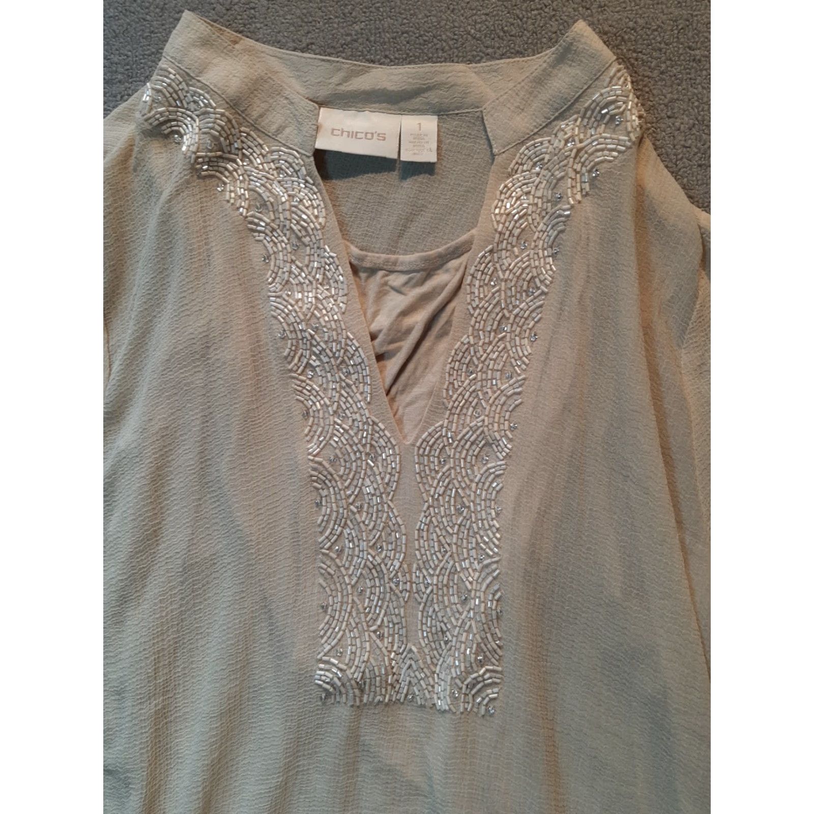 Vintage Chico’s Long Sleeve Blouse Size 1 Beige Beaded Lined Top Shirt Women Regular Button-Up Size XS / US 0-2 / IT 36-38 - 2 Thumbnail