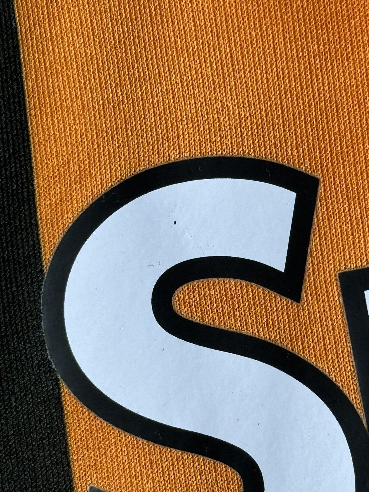 Umbro Hull City 17/18 Home Football Jersey Size US S / EU 44-46 / 1 - 9 Thumbnail