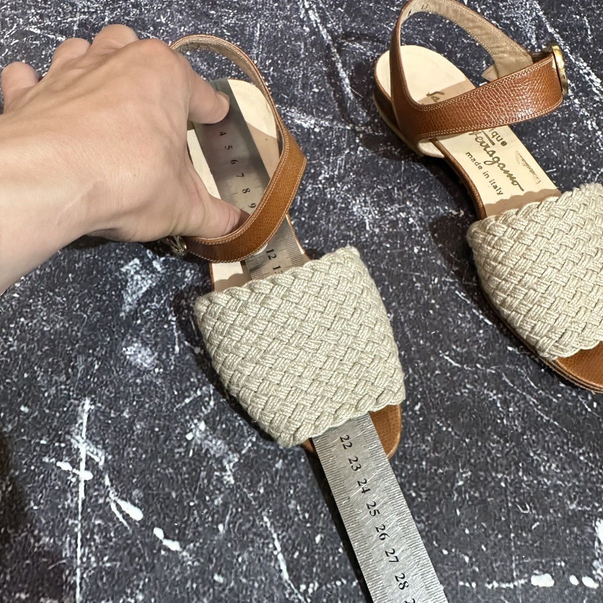 Salvatore Ferragamo Salvatore Ferragamo Women’s Leather Sandals Flats Size 6 Size US 6 / IT 36 - 15 Thumbnail