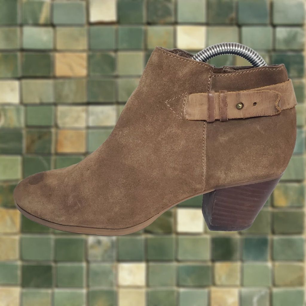 Guess VINTAGE GUESS 90s Y2K Brown Suede Leather Bootie Womens Sz 8.5 Chic City Boho Western Block Heel Buckle Zip Casual Size US 9 / IT 39 - 1 Thumbnail