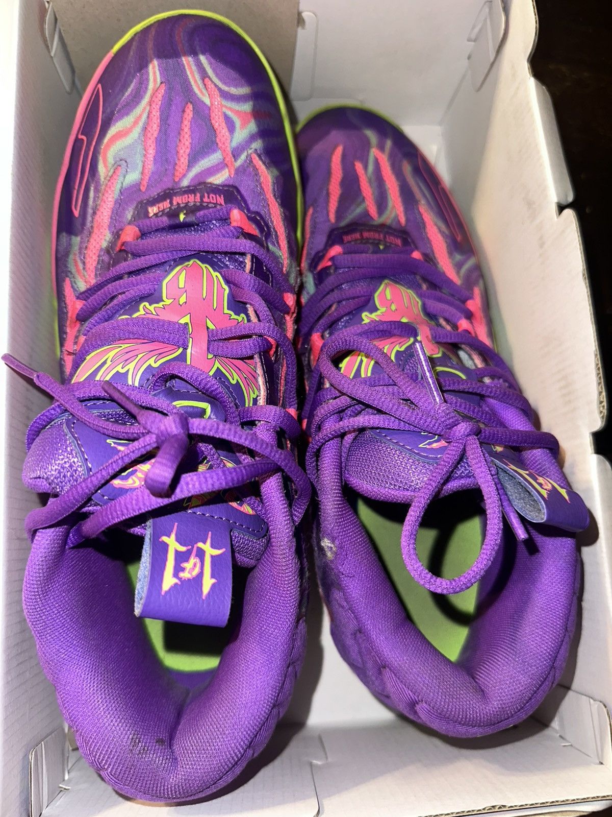 Puma Puma MB.03 LaMelo Ball “Toxic” Purple/Green 9.5 OriginalBox Size US 9.5 / EU 42-43 - 2 Thumbnail