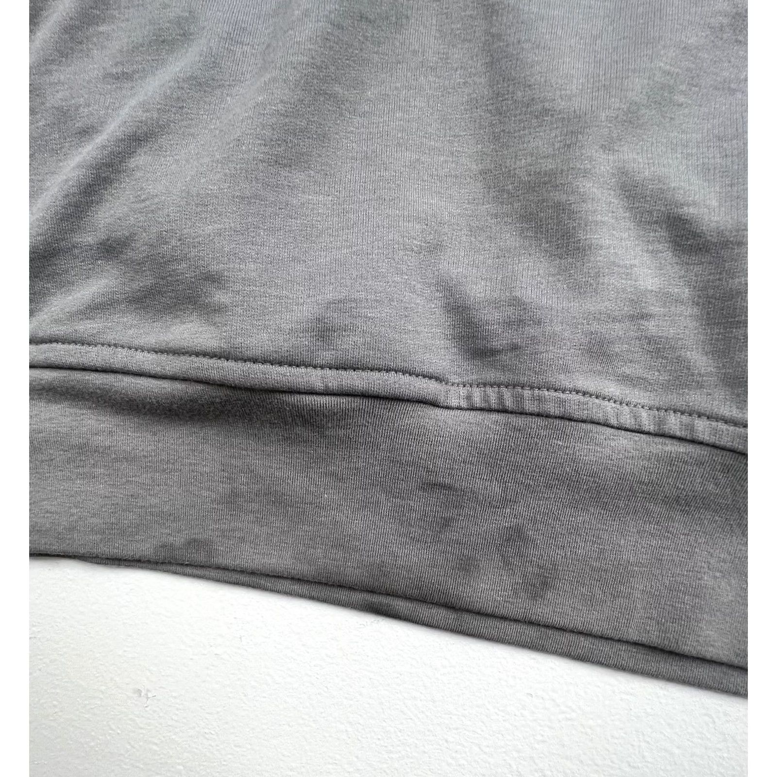 TravisMathew Travis Mathew Hoodie Mens Medium Gray Bushwood Golf Graphic Pullover Sweatshirt Size US M / EU 48-50 / 2 - 5 Thumbnail