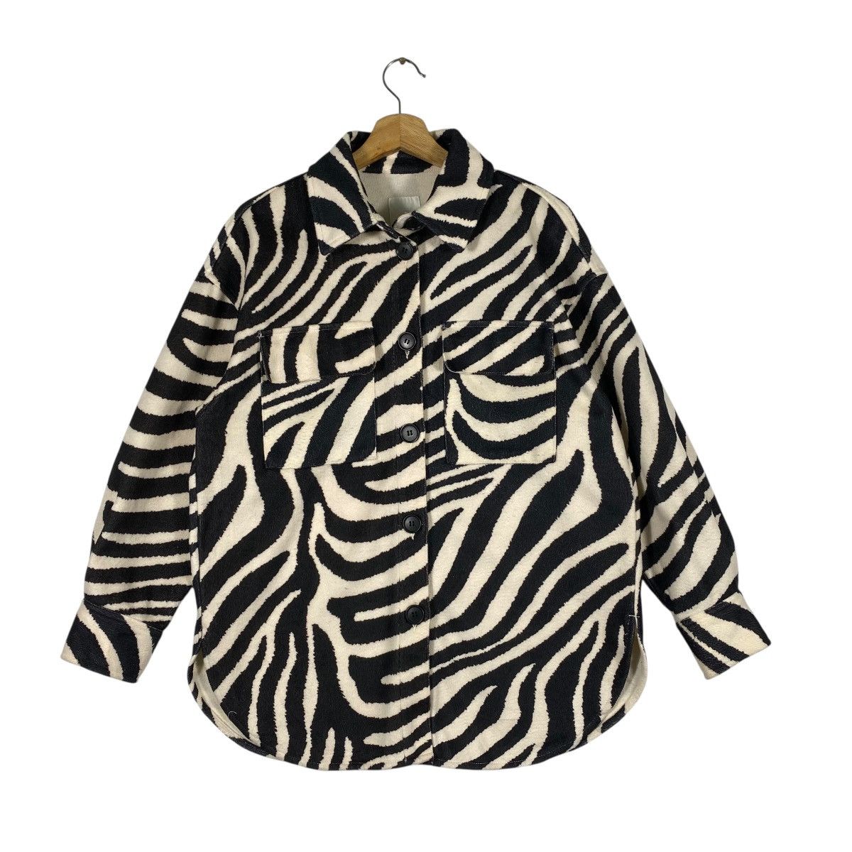 H&M Japanese Brand Light Beige Zebra Print Felted Shirt jacket Size S / US 4 / IT 40 - 1 Thumbnail
