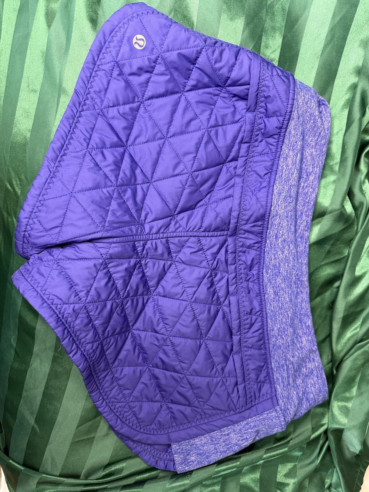 Lululemon RARE 2012 Lululemon Hot Cheeks Quilted Shorts - Blueberry Size 30" / US 8 / IT 44 - 2 Thumbnail