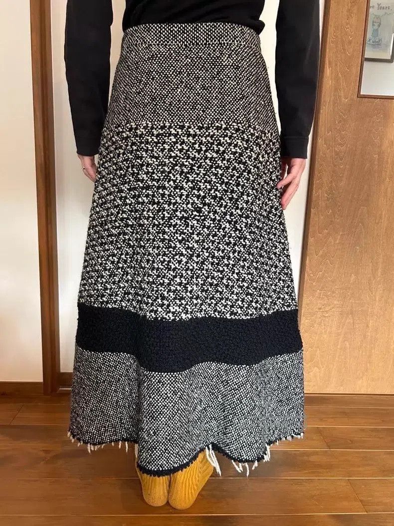 Comme des Garcons Comme Des Garcons size M Black and white tweed fringed mid Size 23" - 5 Thumbnail