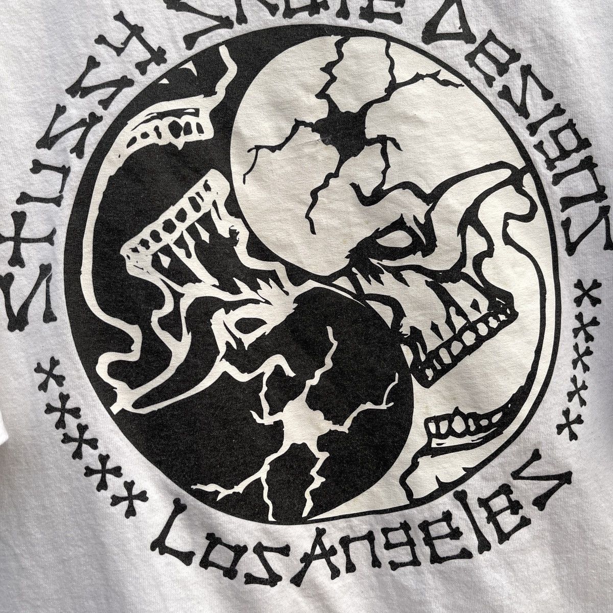 Stussy RARE!!Vintage Stussy Skate Design Ying Yang Los Angeles Tees Size US L / EU 52-54 / 3 - 5 Thumbnail