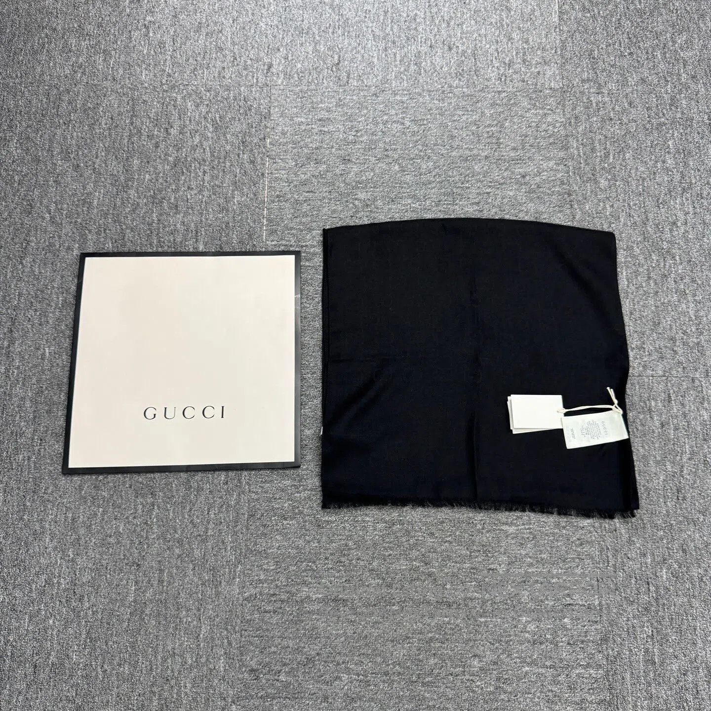 Gucci Guicci Double-G full-print wool scarf| Size ONE SIZE - 3 Thumbnail