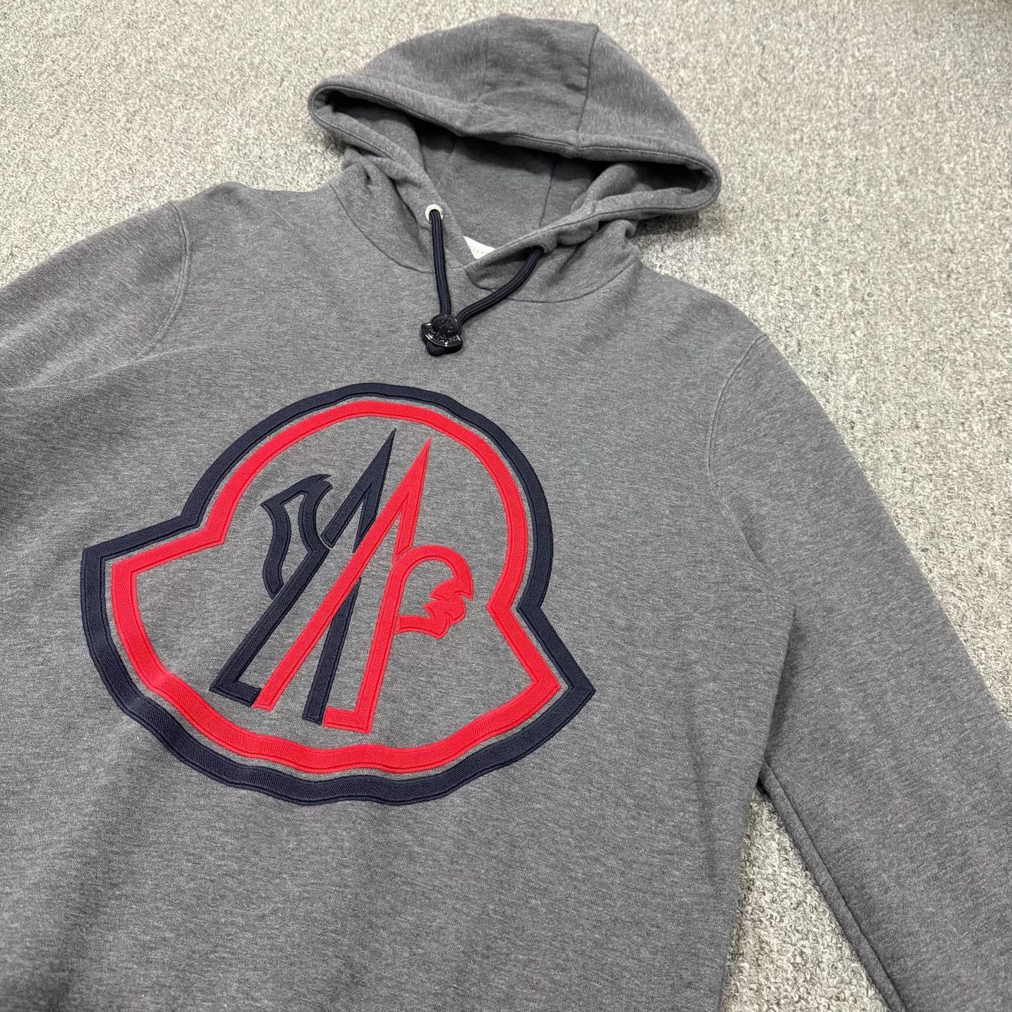 Moncler Moncler Gray Logo Hoodie M Size US M / EU 48-50 / 2 - 3 Thumbnail