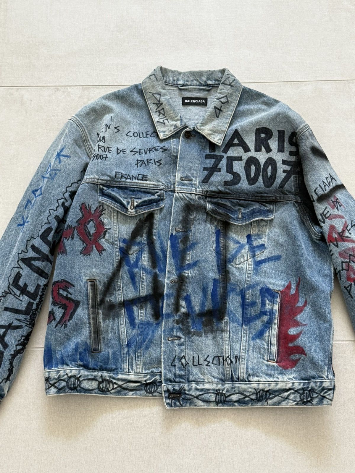 Balenciaga Balenciaga Graffiti Denim Jacket Paris 75007 Size 52 Size US L / EU 52-54 / 3 - 1 Thumbnail