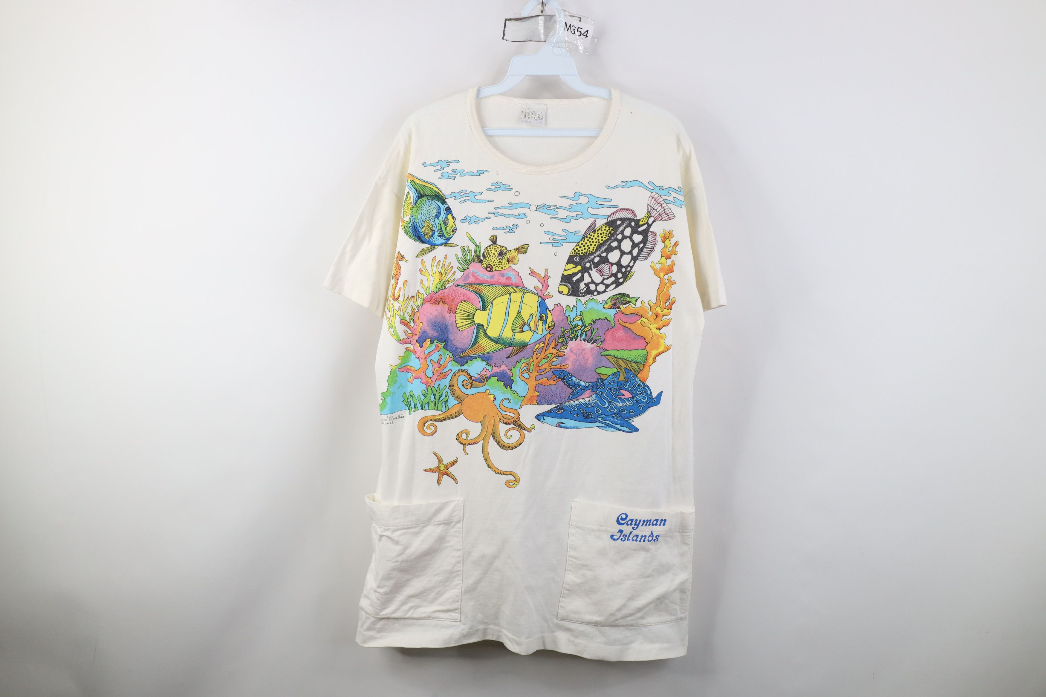 Vintage Vintage 90s Streetwear Cayman Islands Beach Pocket T-Shirt Size ONE SIZE - 1 Thumbnail