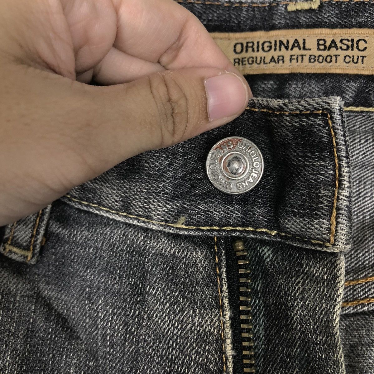 Japanese Brand 🔥90’s Vintage Distressed Denim Jeans Uniqlo Japan Size US 33 - 13 Thumbnail