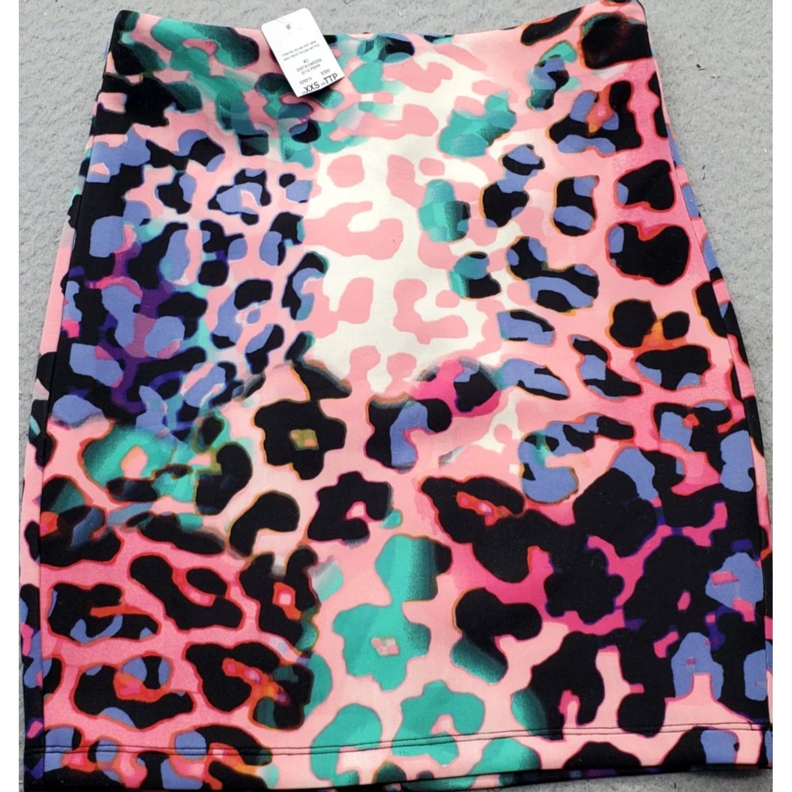 Bebe Bebe Women Mini Skirt 2XS Multicolor Animal Print Scuba Knit Stretch Back Zip Short Length Waist 12" NWT Womens Size 24" / US 00 / IT 34 - 2 Thumbnail