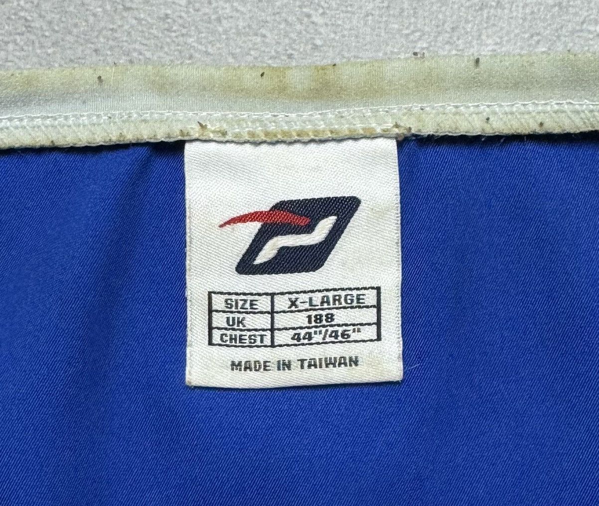 Vintage Portsmouth 2003 2005 Home Shirt Soccer Jersey Pompey Sport Size US XL / EU 56 / 4 - 11 Thumbnail