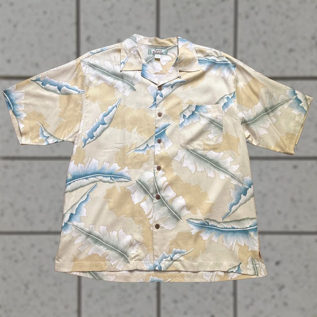 Tommy Bahama Tommy Bahama Shirt Mens Large Yellow Silk Button-Up Hawaiian Camp Floral Short Sleeve Casual Party/Cocktail Travel Size US L / EU 52-54 / 3 - 1 Thumbnail