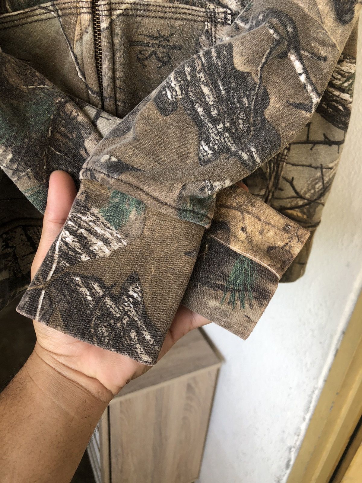 Carhartt Vintage Carhartt Realtree Zipper Up Hoodie Size S / US 4 / IT 40 - 10 Thumbnail