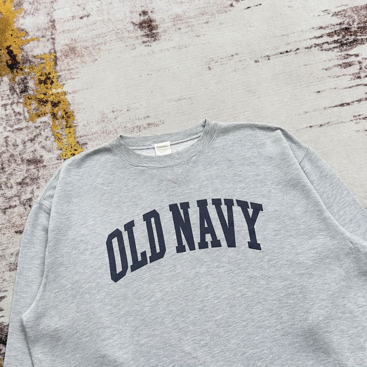 Old Navy OLD NAVY ESSENTIAL CREW NECK SWEATSHIRT Size US L / EU 52-54 / 3 - 3 Thumbnail
