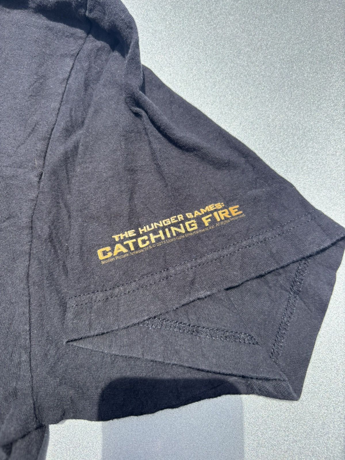 Other The Hunger Games Catching Fire Tshirt Size US XL / EU 56 / 4 - 2 Thumbnail