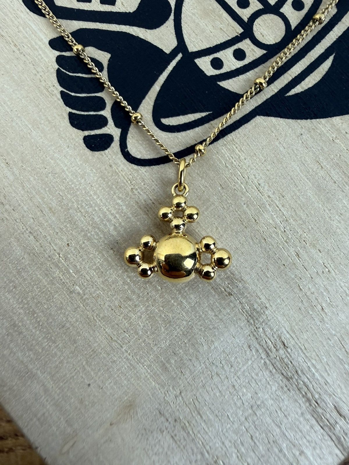 Vivienne Westwood Vivienne Westwood Omahyra Orb Molecule Necklace Pendant Gold Size ONE SIZE - 1 Thumbnail