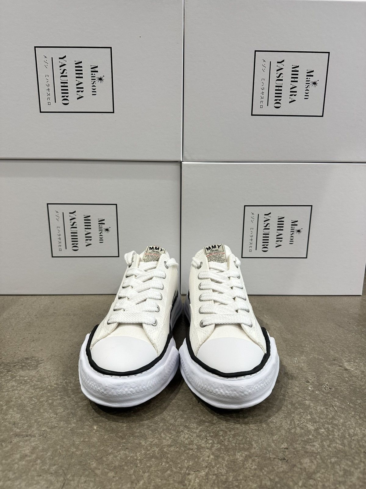 Maison MIHARA YASUHIRO MAISON MIHARA YASUHIRO - Peterson Low White Sneakers Size US 8 / EU 41 - 2 Thumbnail