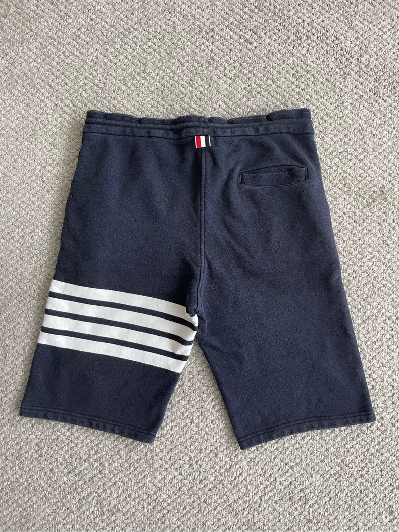 Thom Browne Thom browne Size 2 Dark blue four-striped sports shorts 25 Size US 28 / EU 44 - 3 Thumbnail