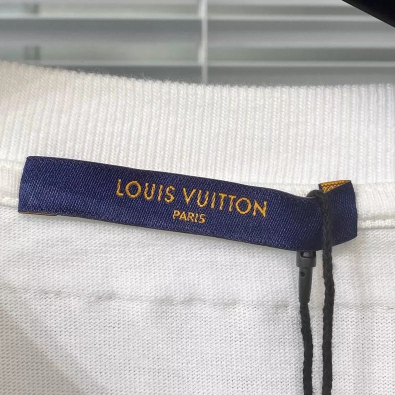 Louis Vuitton LOUIS VUITTON Water drop necklace pendant embroidered logo Size US L / EU 52-54 / 3 - 7 Thumbnail