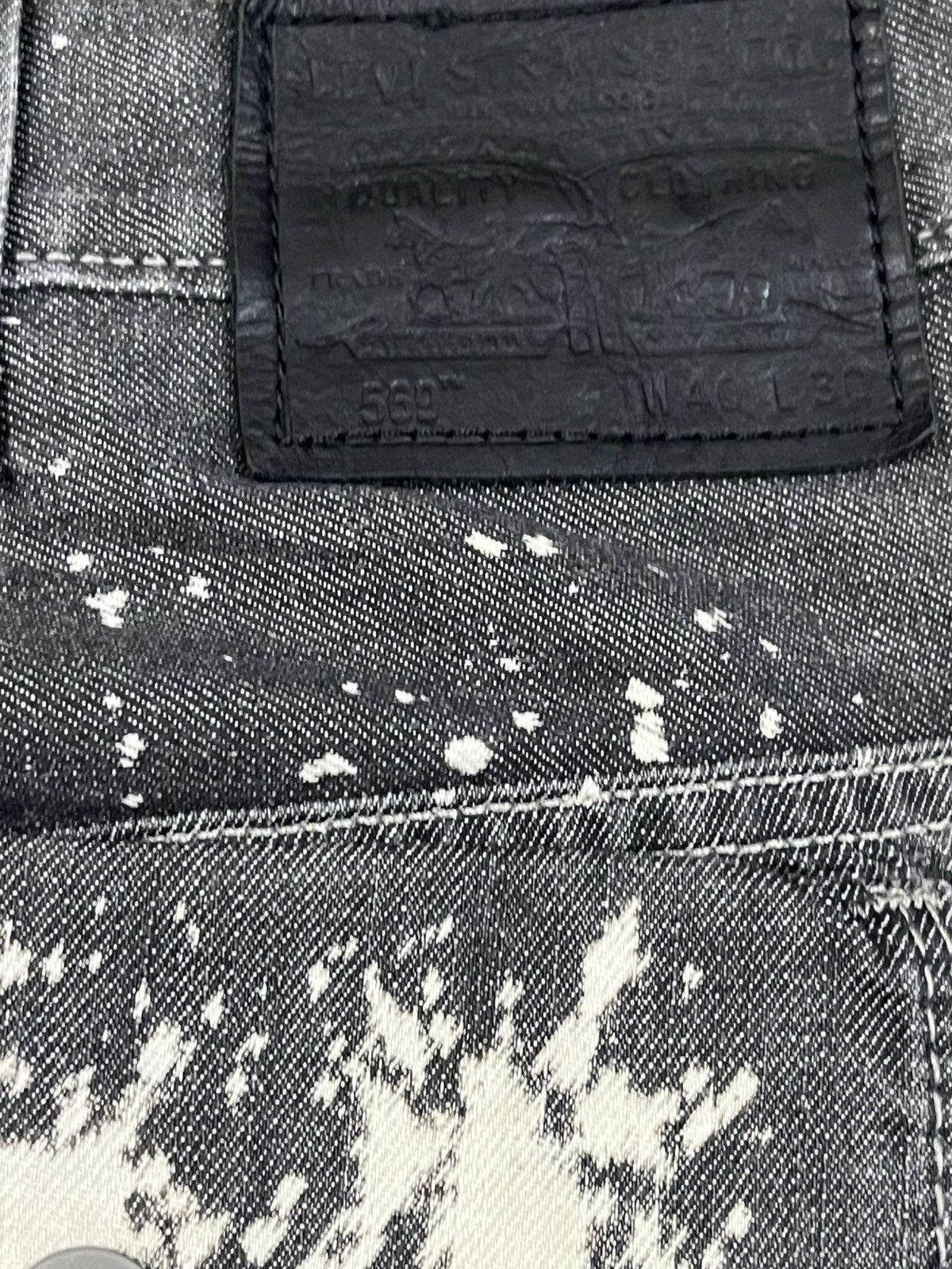 LVC × Levi's × Levi's Vintage Clothing Vintage Levis 569 Paint Splatter Mural Denim Size US 43 - 12 Thumbnail