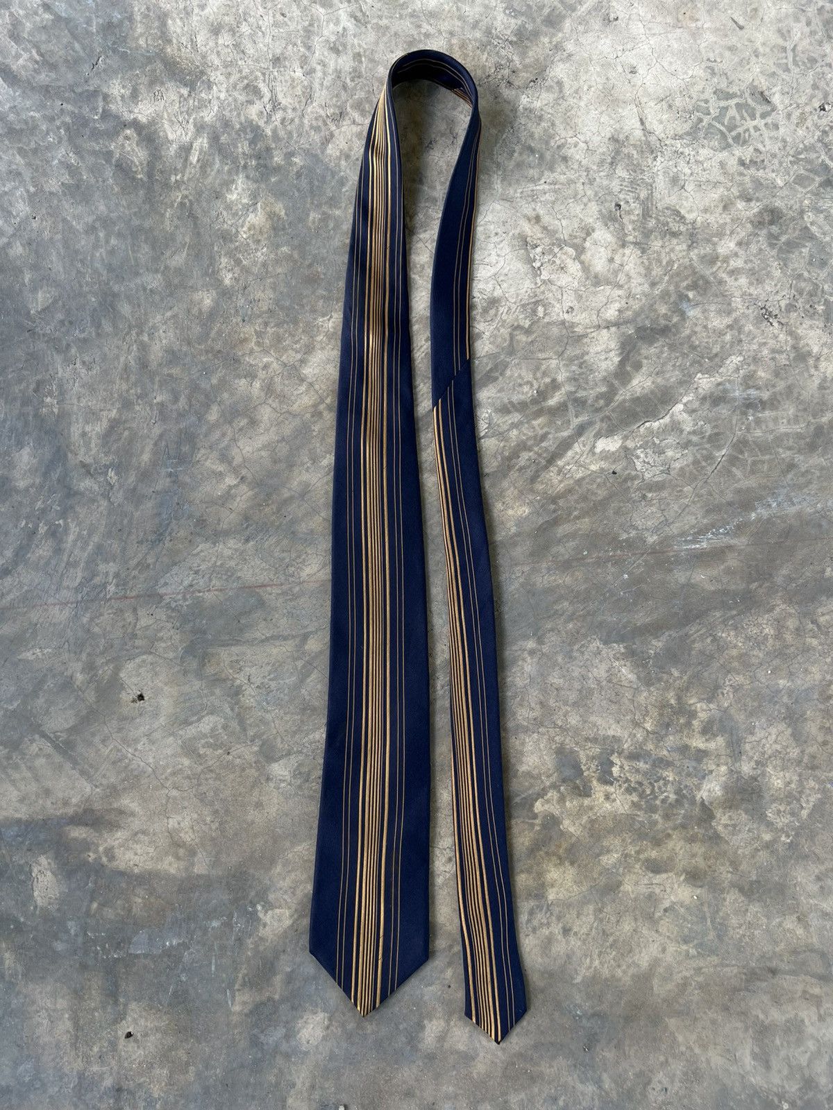 Yohji Yamamoto SS18 “南無阿弥陀仏” Square Tie | Grailed