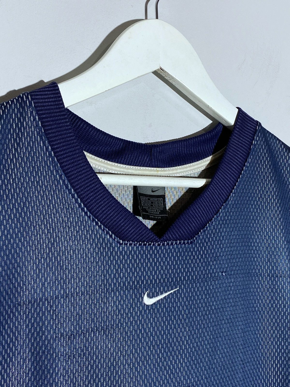 Nike Vintage Nike Tank Top Mini Swoosh Logo Y2K Air Tn Size US M / EU 48-50 / 2 - 8 Thumbnail