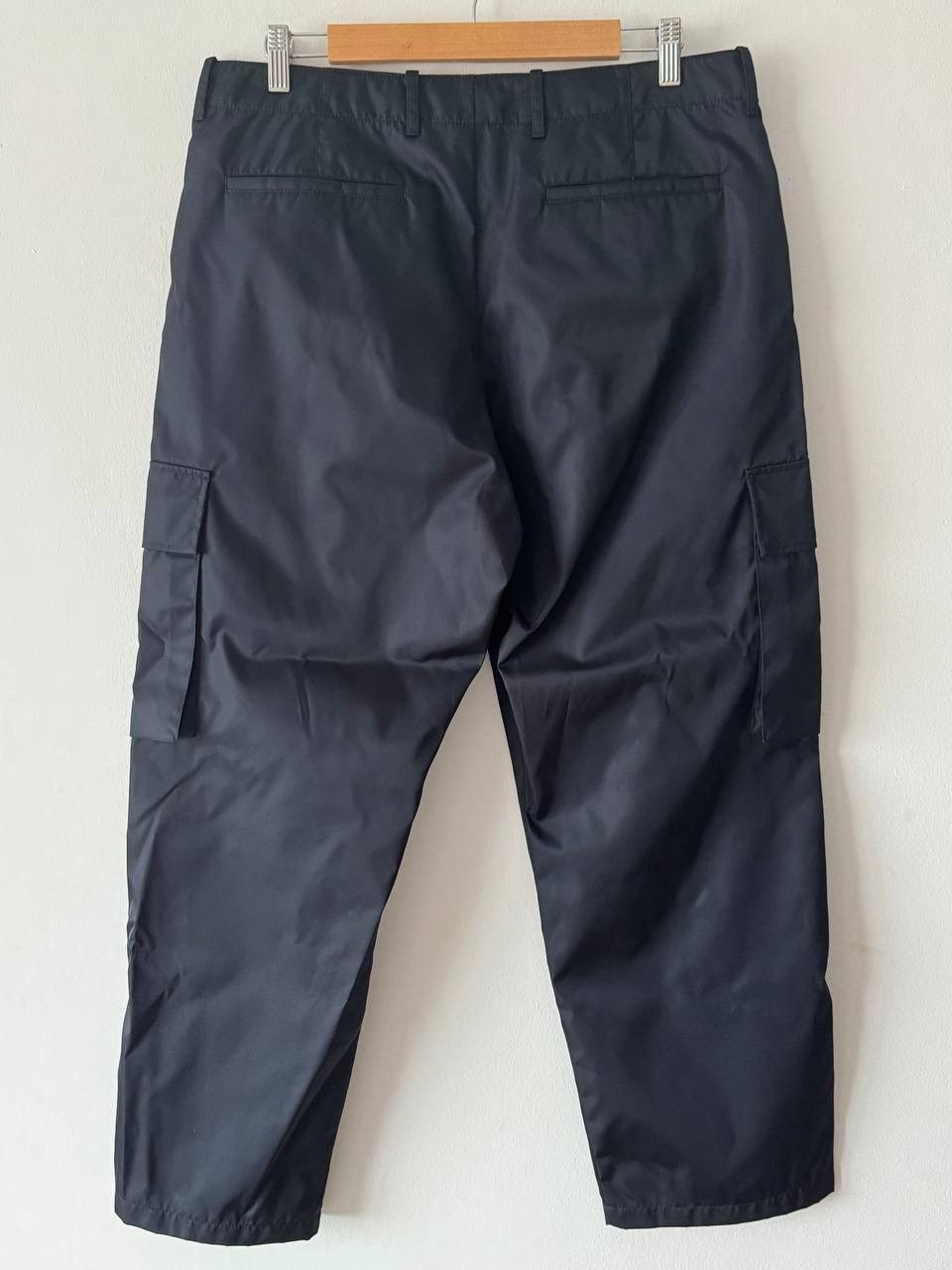 Prada 🔥🔥 Prada Re-Nylon Cargo Pants straight relaxed 32 navy RARE Size US 32 / EU 48 - 2 Thumbnail